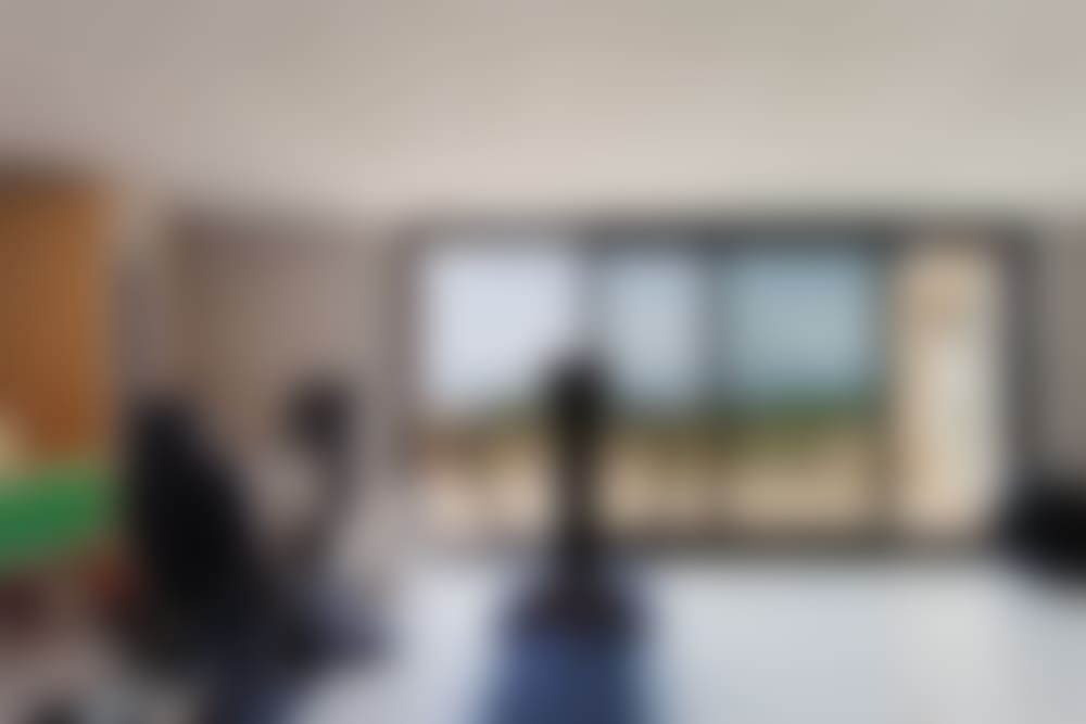 The well-equipped gym with its inspiring sea views.